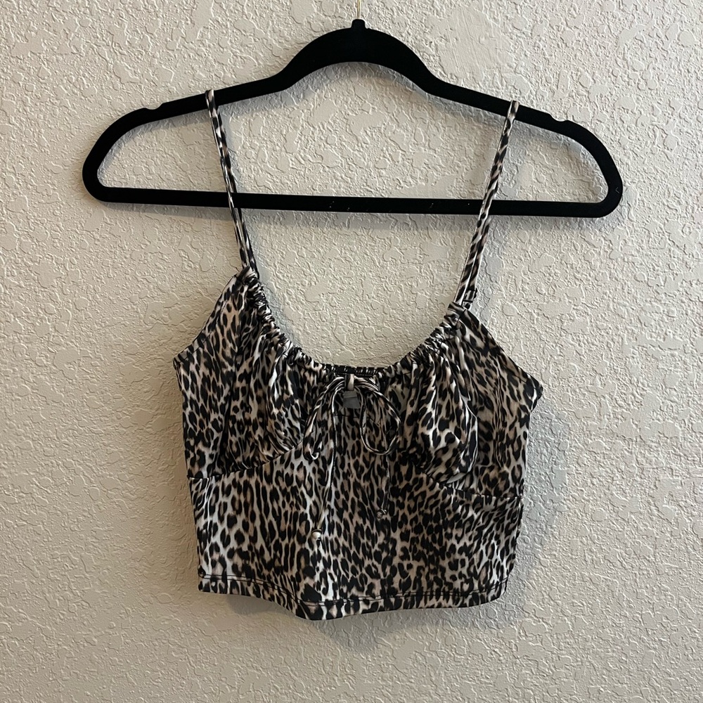 Cutest urban outfitters tank for summer.